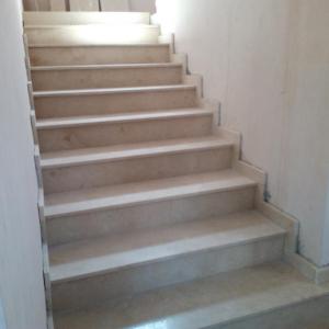 Mраморни стълби