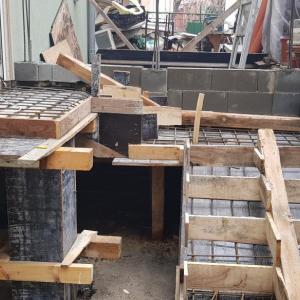 Направа на стълбище и площадка