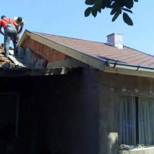 Покрив с битумни керемиди