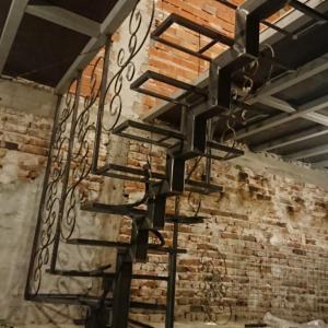 Метална стълба