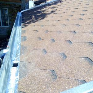 Покрив с битумни керемиди