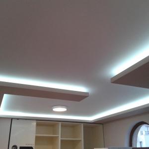 Скрито осветление