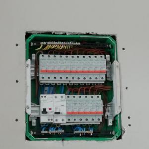 Монтаж на Ел табло