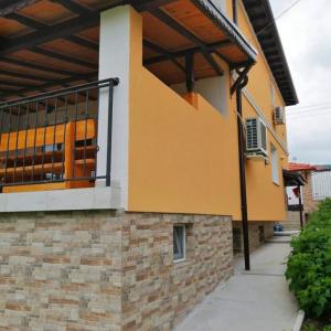 Реализиран обект през Майстор Плюс. Цялостно изпълнение на фасадата - Изодом ООД