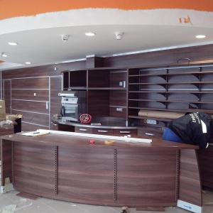 Обзавеждане на търговски обект