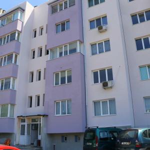 Саниран блок в бургас