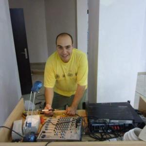 Свързване на озвучителна система.