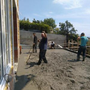 Бетонни площадки и огради