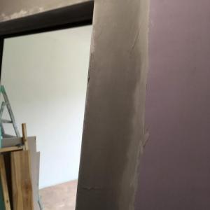 Освежаване на коридор и обръщане на врата.