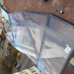 Покриване на тераси с плътен поликарбонат