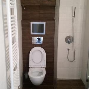 Модернистична баня