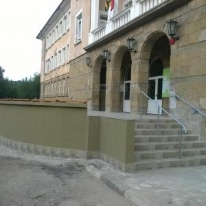 Изграждане на стълбище и сцена