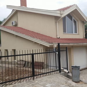 Ендофамилна жилищна сграда