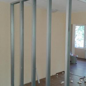 Изграждане на преградна стена