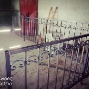 Ограда с елементи от ковано желязо!