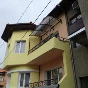 Извит  Навес на тераса от поликарбонат!