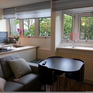 Кухня с трапезария