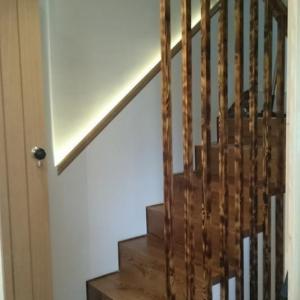 Стълби по индивидуален модел