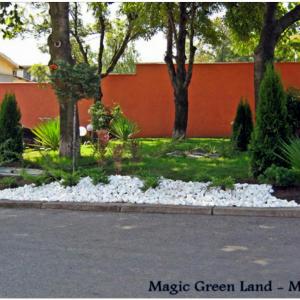 Декоративна каменна градина пред офис - шоурум на складова база