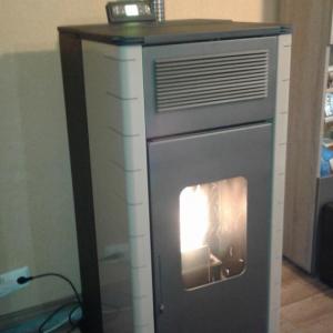 Пелетна камина с водна риза "Lily" 3+17 kw