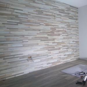 Ламинат :стена и под