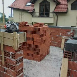 Груб строеж