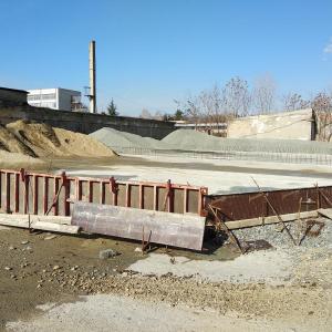 Площадка за кратковременно складиране на инертен материал