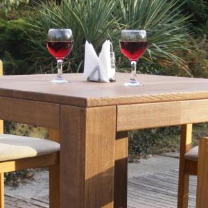 Мебели от дъб