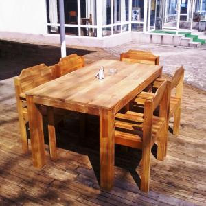 Мебели от дъб