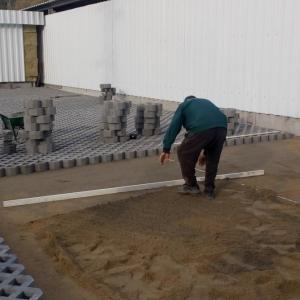 Настилка с бетонни тела..за паркинг