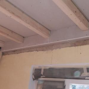 малки таванчета и куфар