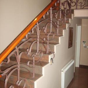 Интериорен парапет