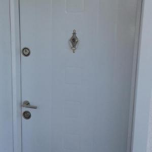 Монтирана турска входна врата