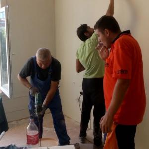 Вътрешен ремонт на училище..