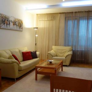 Апартамент Център