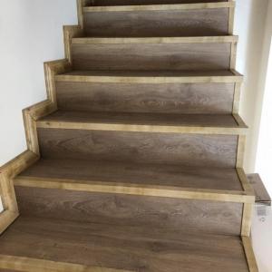 Стълбище от ламинат