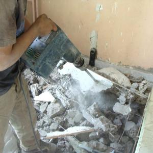 къртене на подпрозоречно пространство