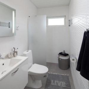 Подходящи цветове за малка баня