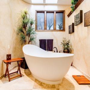 Ако банята е без прозорци - монтирайте вентилатор!