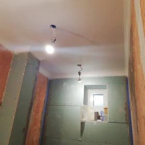 Окачени тавани.