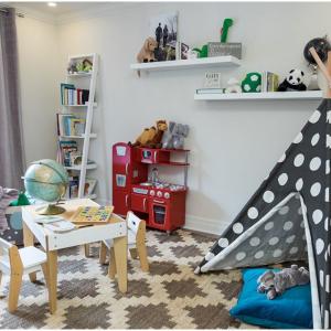 Създайте отделен кът, в който да играе детето ви