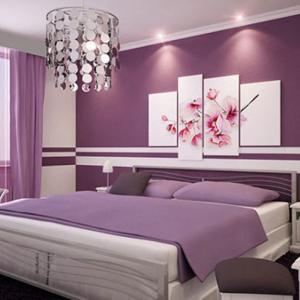 Дизайн на спалнята в бяло и люлякови нюанси