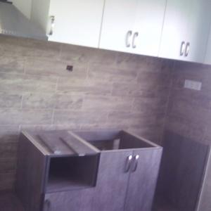 изработка сглобяване и монтаж на кухненски шкафове