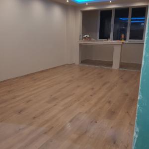 редене на паркет и боядисване