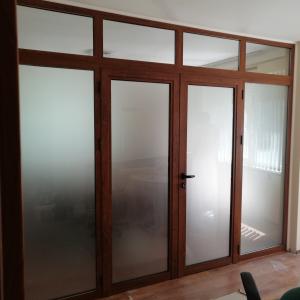 Преграда на стая