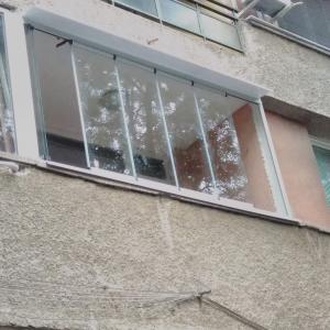 Безрамково остъкление