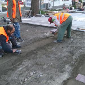 Полагане на тротоарни плочки