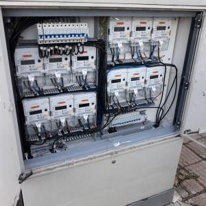 Ел табло електромери