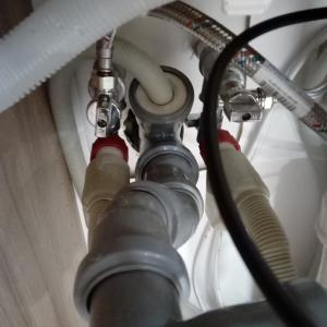 Връзка на батерия с две миялни