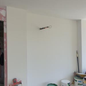 Преградна стена шпаклована изцяло